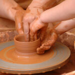 Stage découverte poterie pour les enfants- atelier ZAB Béziers Occitanie