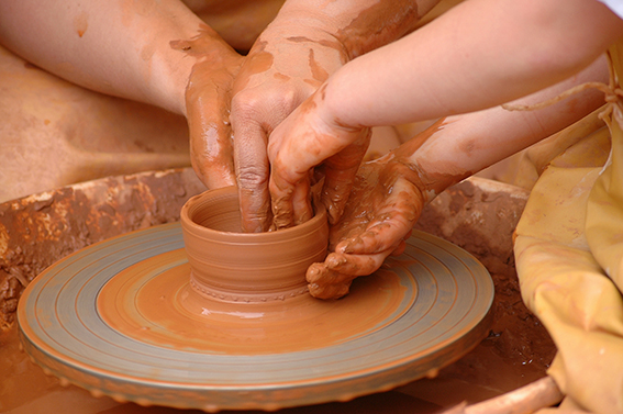 Stage découverte poterie pour les enfants- atelier ZAB Béziers Occitanie